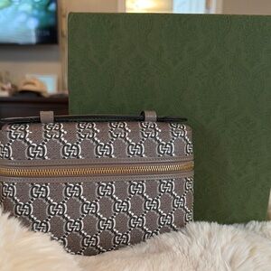 Gucci GG shadow vanity bag